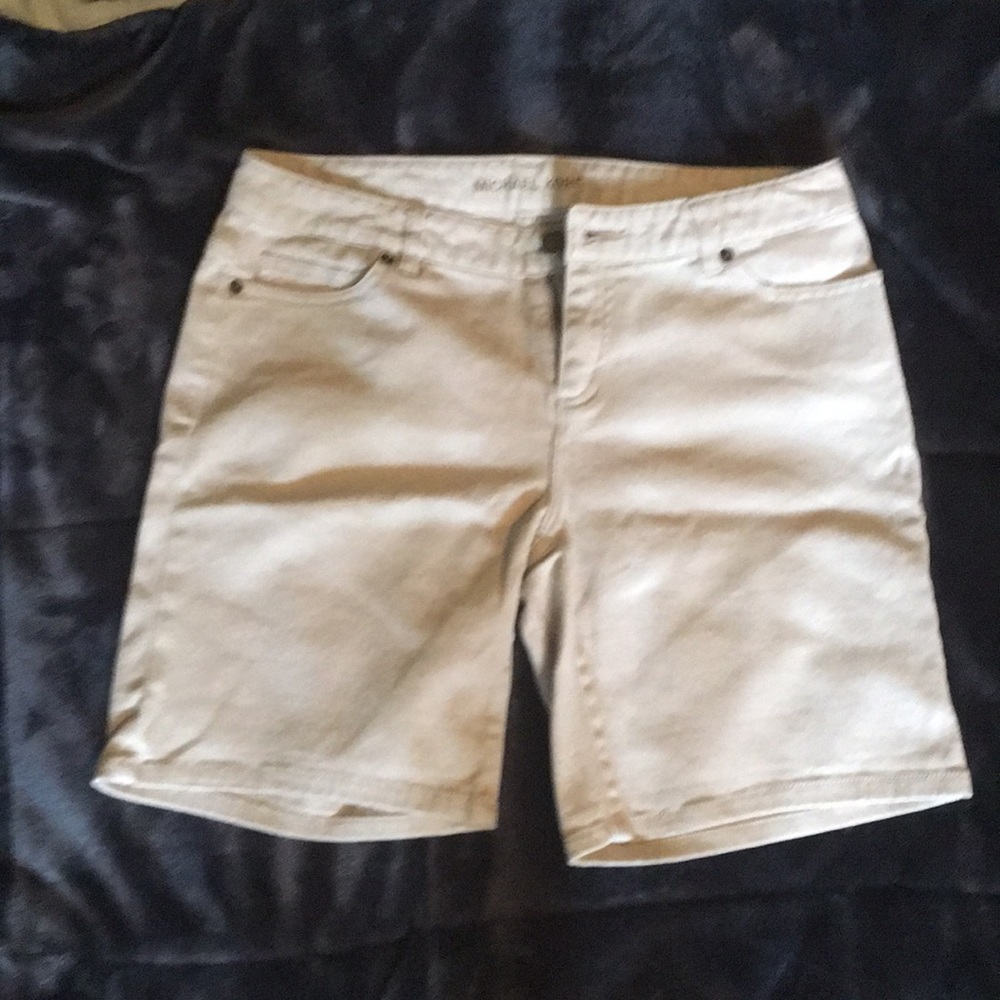 Khaki shorts